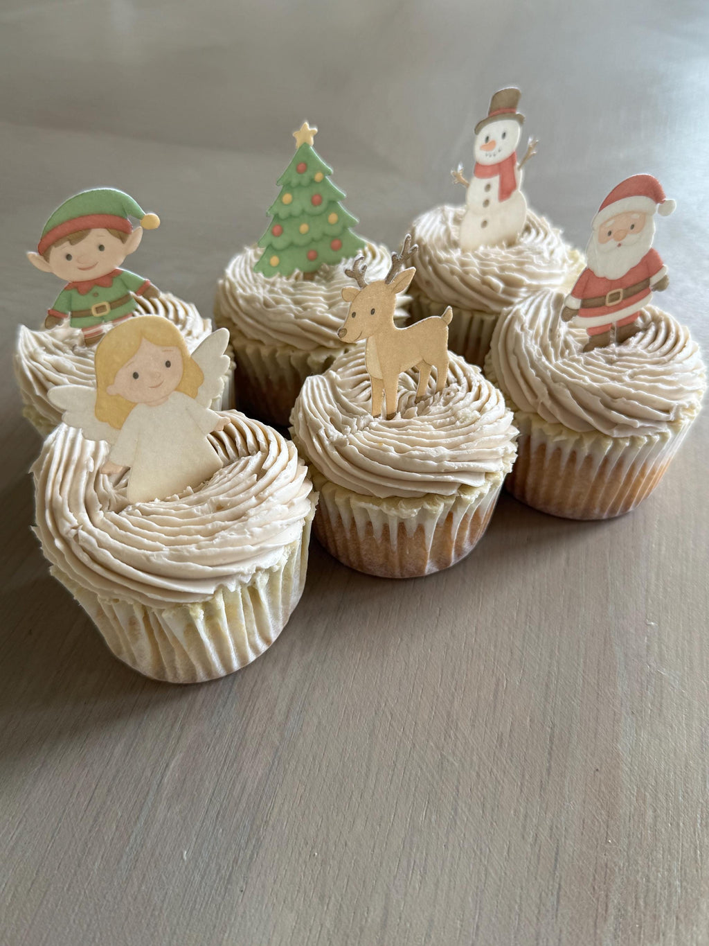 Classic Christmas Edible Cupcake Toppers
